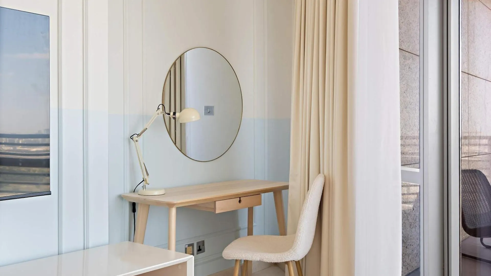 Apartment Silkhaus Gallery Studio At Sky Gardens In Heart Of Difc Dubai United Arab Emirates