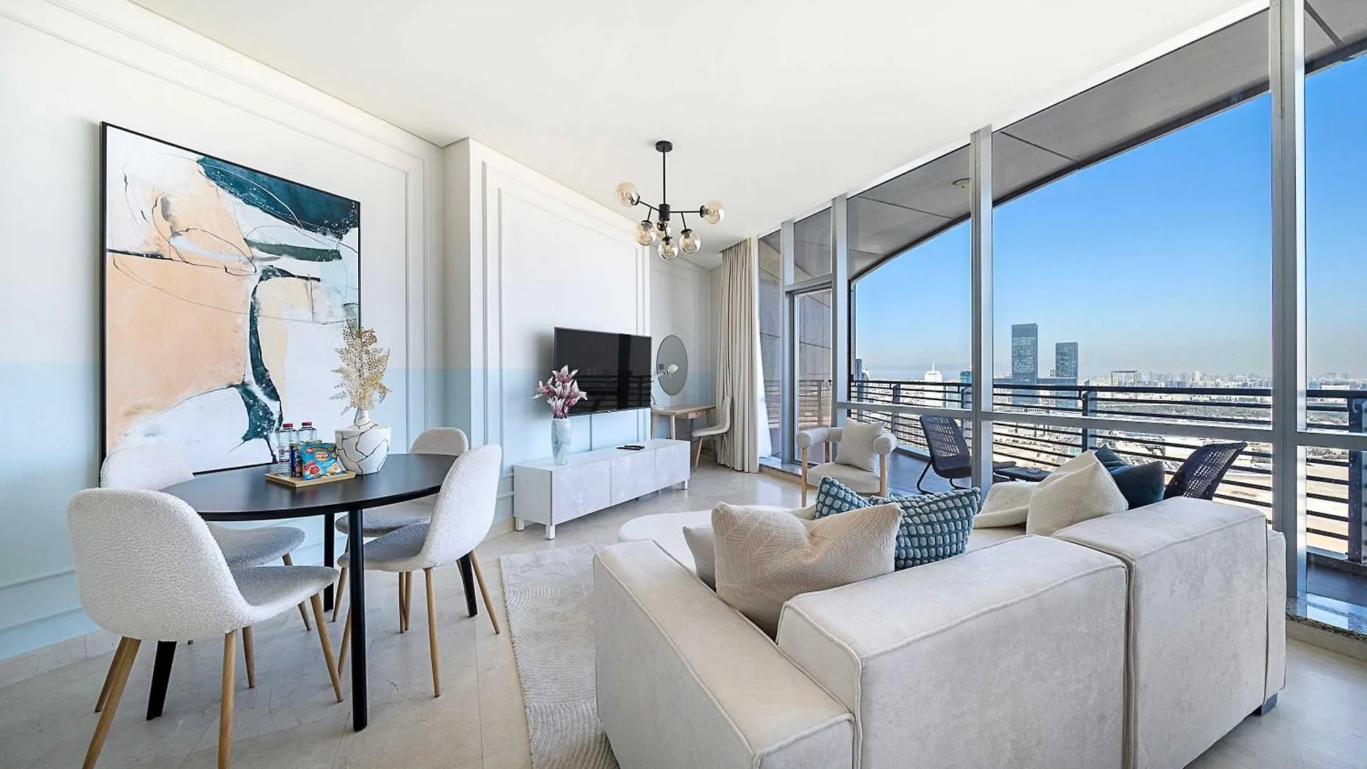 Silkhaus Gallery Studio At Sky Gardens In Heart Of Difc Dubai United Arab Emirates